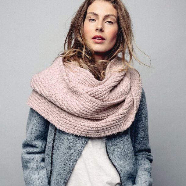 1721 Skjerf - Hfte fra Sandnes Garn