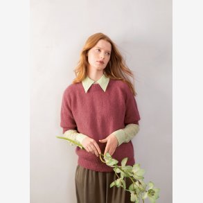 2102 - Model 1 - Claudia Short Sleeve