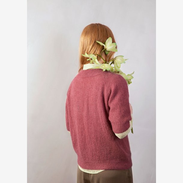 2102 - Model 1 - Claudia Short Sleeve