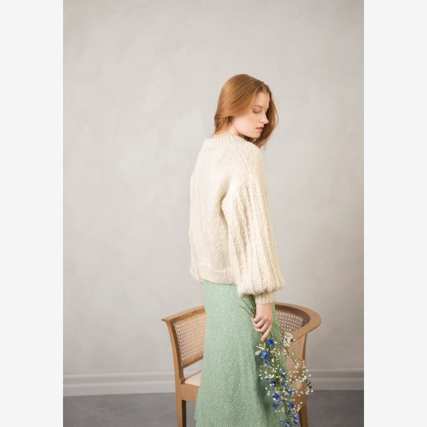 2102 - Model 5 - Elsa Genser