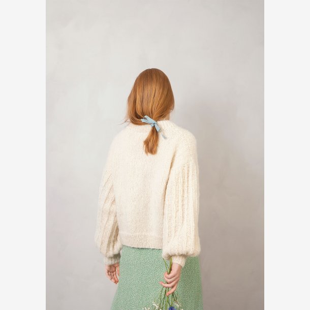 2102 - Model 5 - Elsa Genser