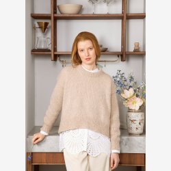 2102 - Model 9 - Mia Genser