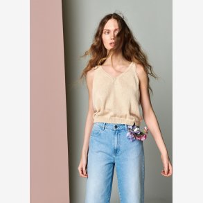 2104 - Model 3 - Iris Camisole