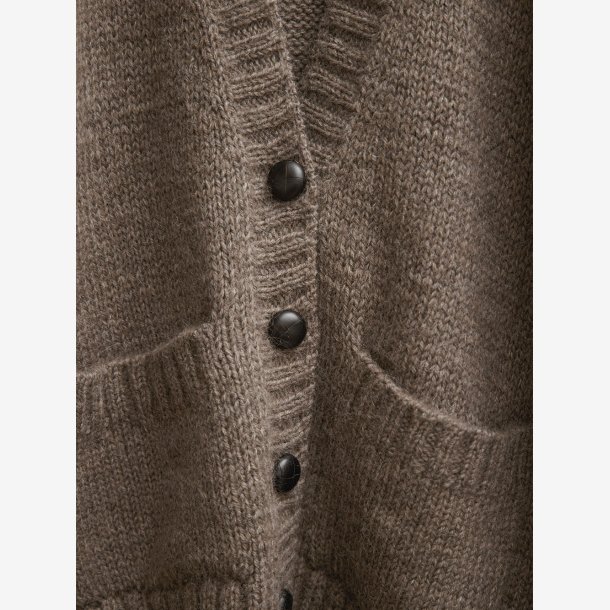 2302 - Model 3 - Oxford Cardigan