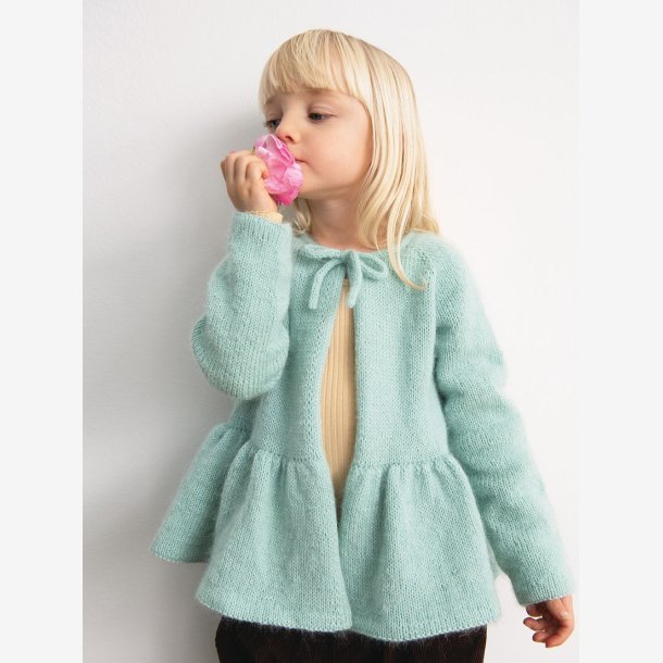 2303 - Model 3 - Vienna Cardigan (Tynn Silk Mohair)