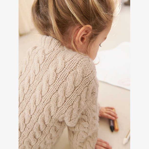 2401 - Model 01 - Bonnie Sweater Junior 