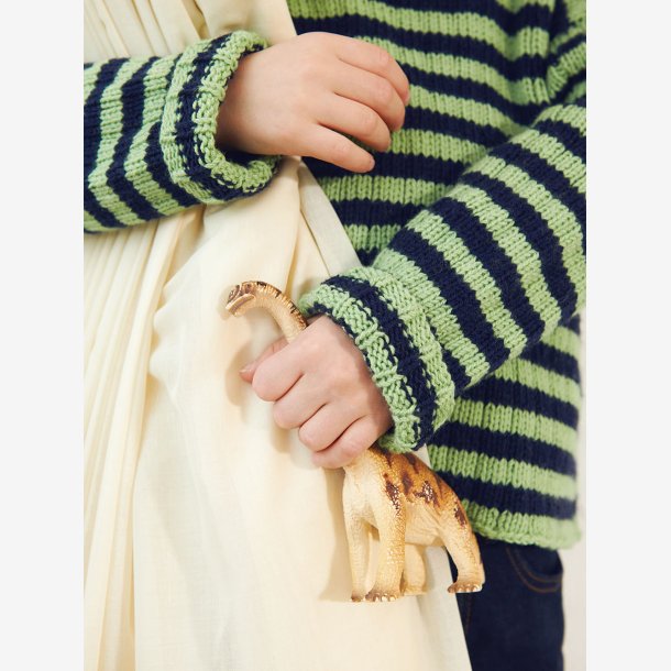 2401 - Model 02 - Sedrick Sweater Junior 