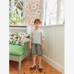2603 - Model 2 - Jonathan Tee &amp; Shorts 
