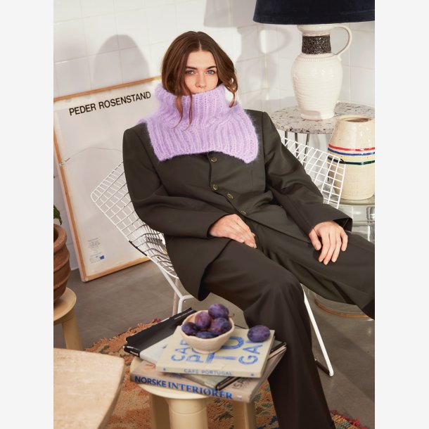 2403 DIY - Model 03 - Hannah Neck 