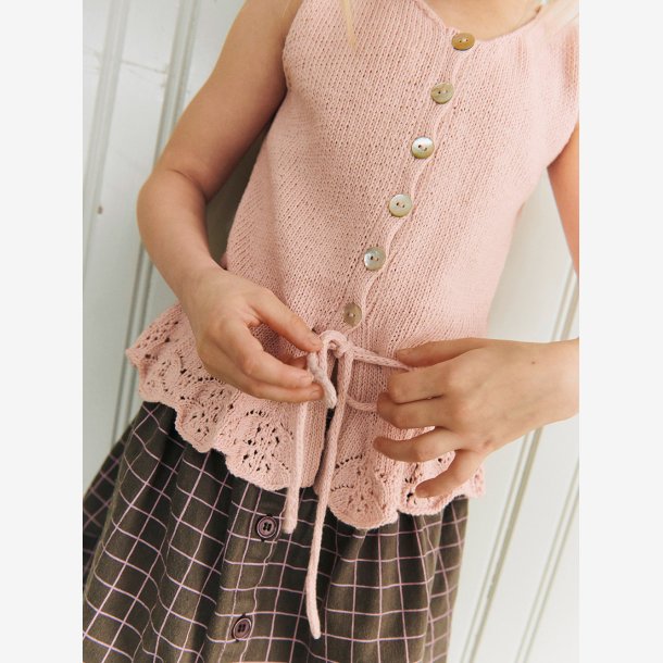 2603 - Model 3 - Adeline Top Junior 