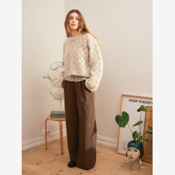 2403 DIY - Model 06 - Fleur Sweater 