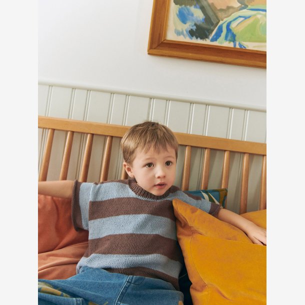 2603 - Model 6 - Rowan Tee Junior