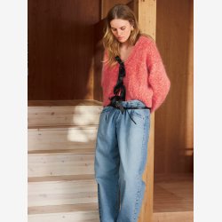 2409 DIY - Model 12 - Scarlett Cardigan 