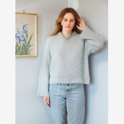 2409 DIY - Model 13 - Heather Sweater 
