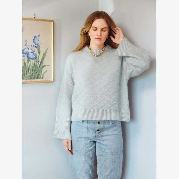 2409 DIY - Model 13 - Heather Sweater 