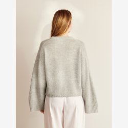 2409 DIY - Model 01 - Molly Sweater 