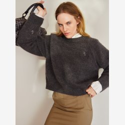 2409 DIY - Model 02 - Sammy Sweater 