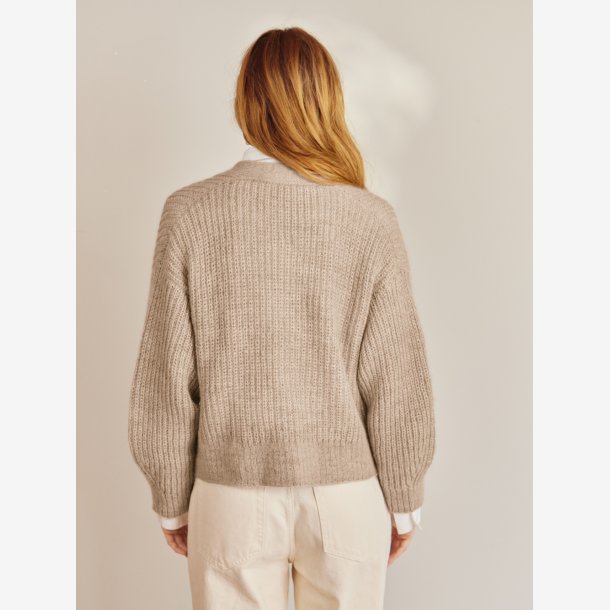 2409 DIY - Model 04 - Lumen Cardigan