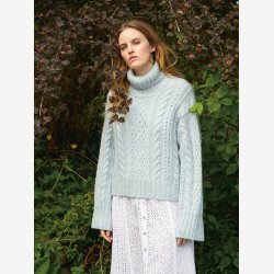 2409 DIY - Model 05 - Cornelia Sweater 
