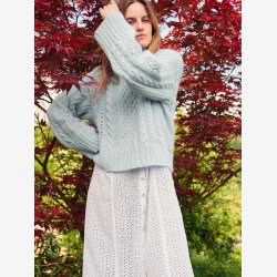 2409 DIY - Model 05 - Cornelia Sweater 