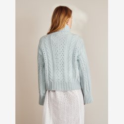 2409 DIY - Model 05 - Cornelia Sweater 