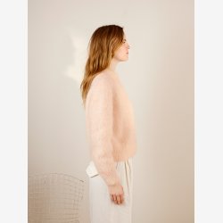 2409 DIY - Model 07 - Spencer Sweater 