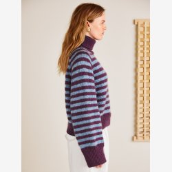 2409 DIY - Model 09 - South Sweater 