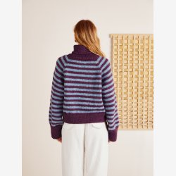 2409 DIY - Model 09 - South Sweater 