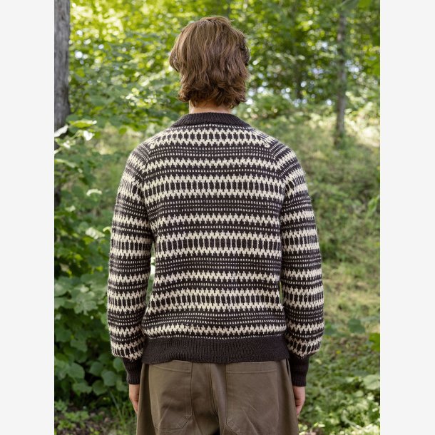 2410 - Model 05 - Kleiva Herregenser 