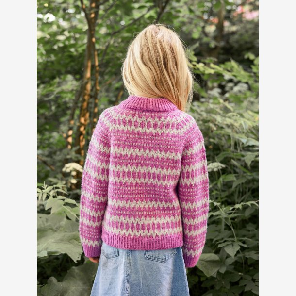 2411 - Model 04 - Kleiva barnegenser 