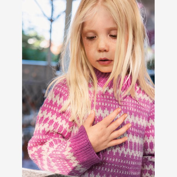 2411 - Model 04 - Kleiva barnegenser 