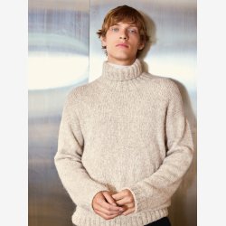 2412 - Model 02 - Dave Sweater Man