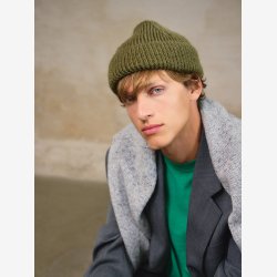 2412 - Model 03 - Charlie Beanie