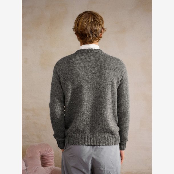 2412 - Model 05 - Brendan Sweater Man 