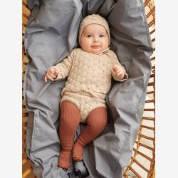 2413 Myk start - Lilja Cardigan, Tights, diaper pants og bonnet 02