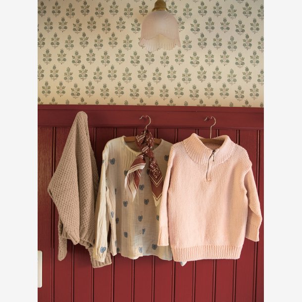 2501 - Matthew Sweater Junoir - 08 