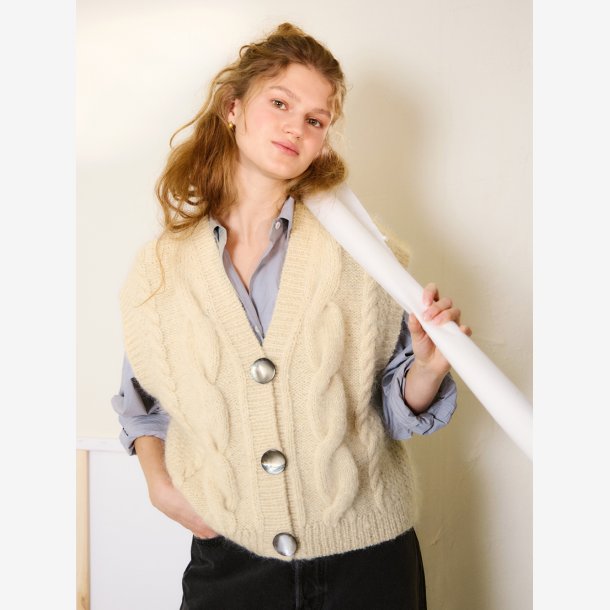 2502 - Harper vest - 05 