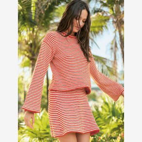 2504 - Cleo Sweater - 02 