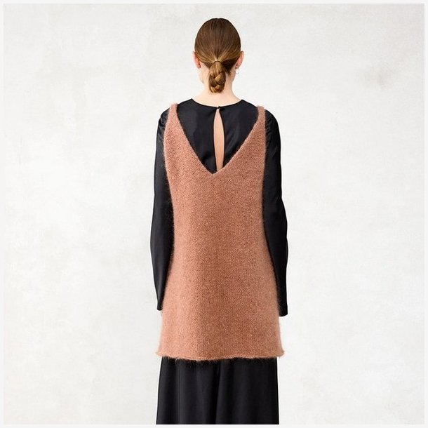 2507 - Model 9 - Meadow Dress 