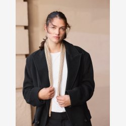 2508 - Model 2 - Lacey scarf 
