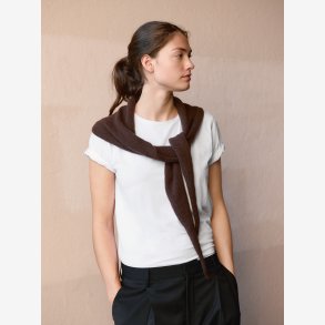 2508 - Model 3 - Triangle Shawl