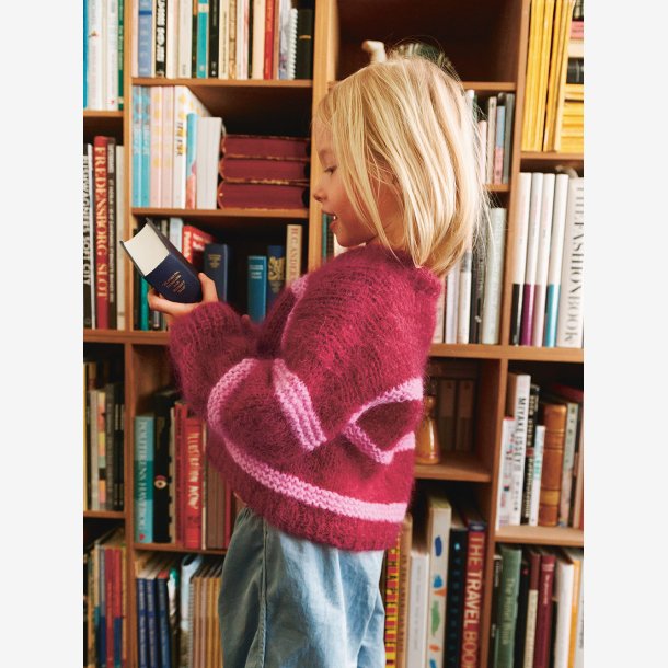 2601 - Model 2 - Skye Sweater Junior 