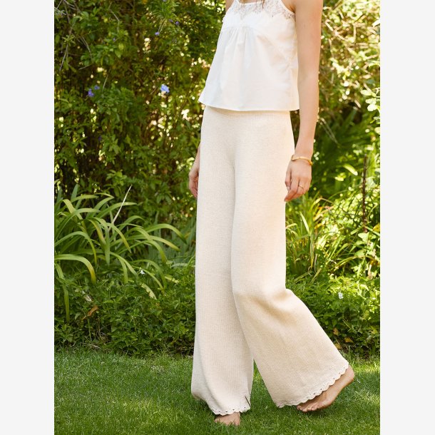 2604 - Model 6 - Roselyn Pants