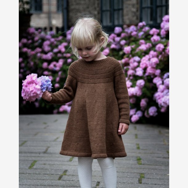 Ankers Kjole | PetiteKnit | Opskrift