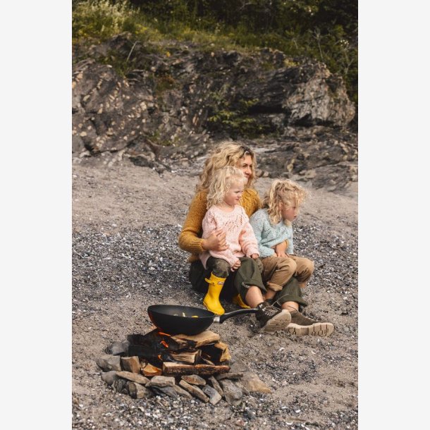 Cecilie Skog til barn og dame #1-2 for Sandnes Garn