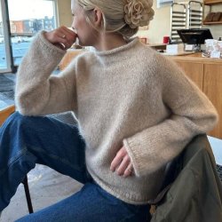 Cloud sweater fra PetiteKnit 