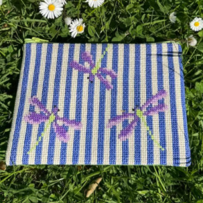 Dragonfly Clutch 2022-10 - Broderi 