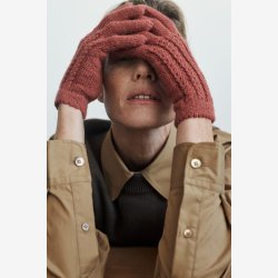 Handcraft af Helga Isager &amp; Helga J�na Th�runnard�ttir