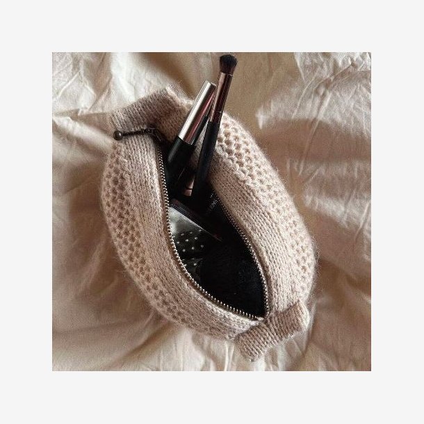 Honey Clutch - Opskrift fra PetiteKnit 