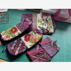 03.11.25 Workshop: Sy din egen projekttaske og dimsepung / toolpurse v. Monika Barse (3 aftener)